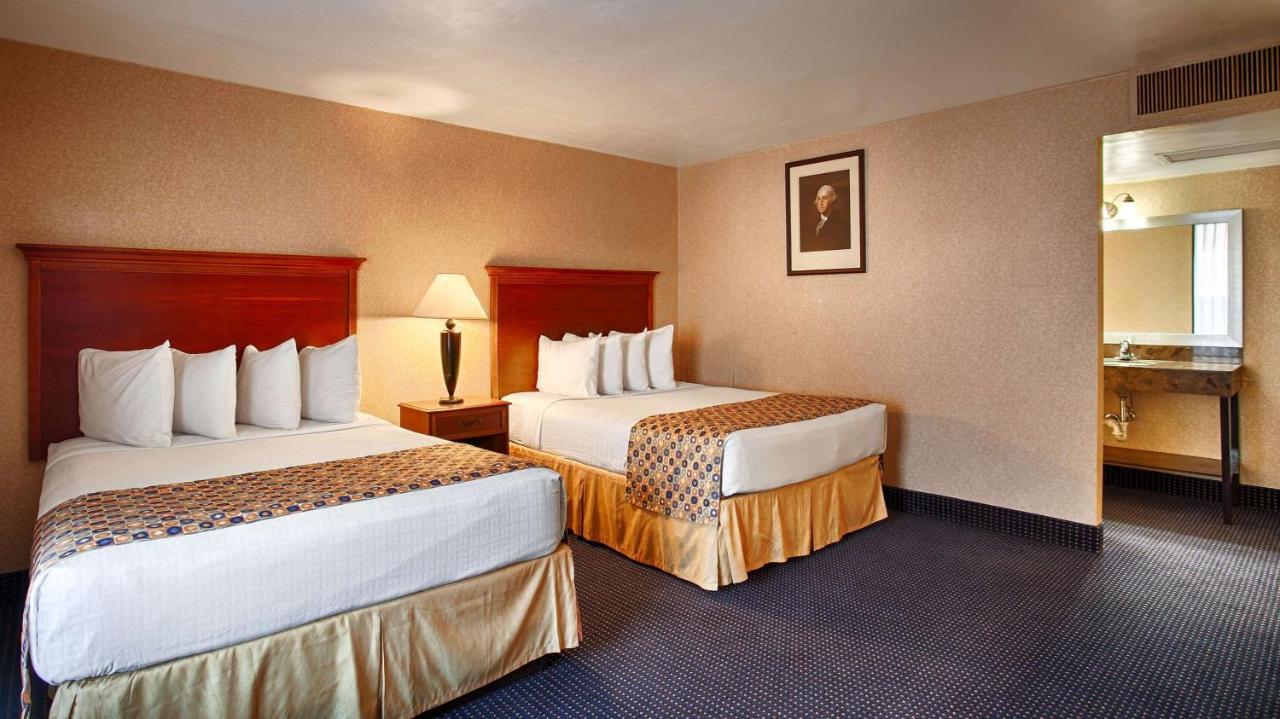 Hotel Pentagon Арлінгтон Екстер'єр фото